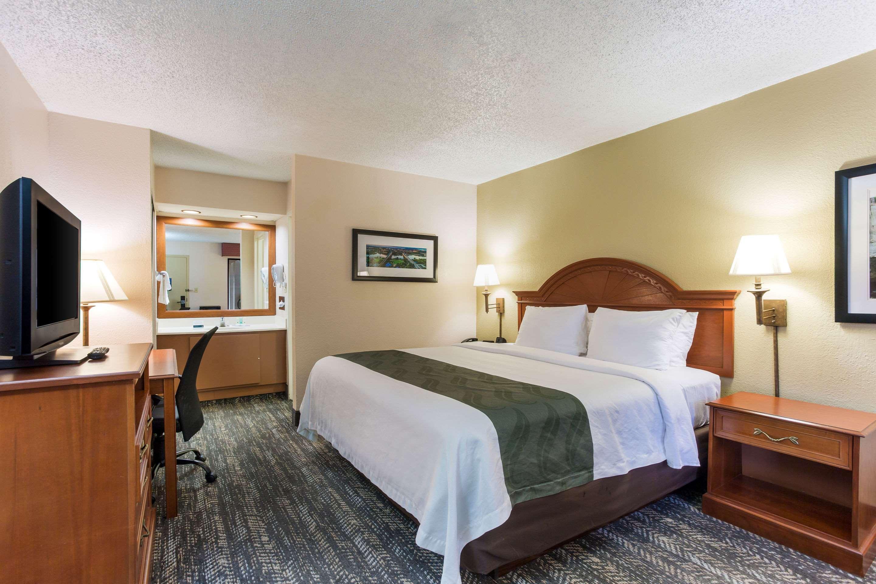 Quality Inn - Hamilton Place Chattanooga Exteriör bild